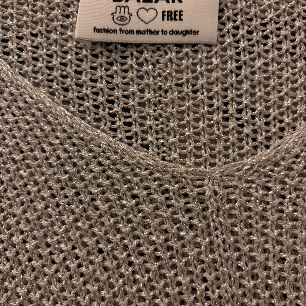 Light Gray Knit V-Neck Short Sleeve Sweater Brand Bazar - Picture 3 of 5